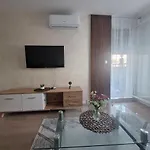 L&s Apartman *